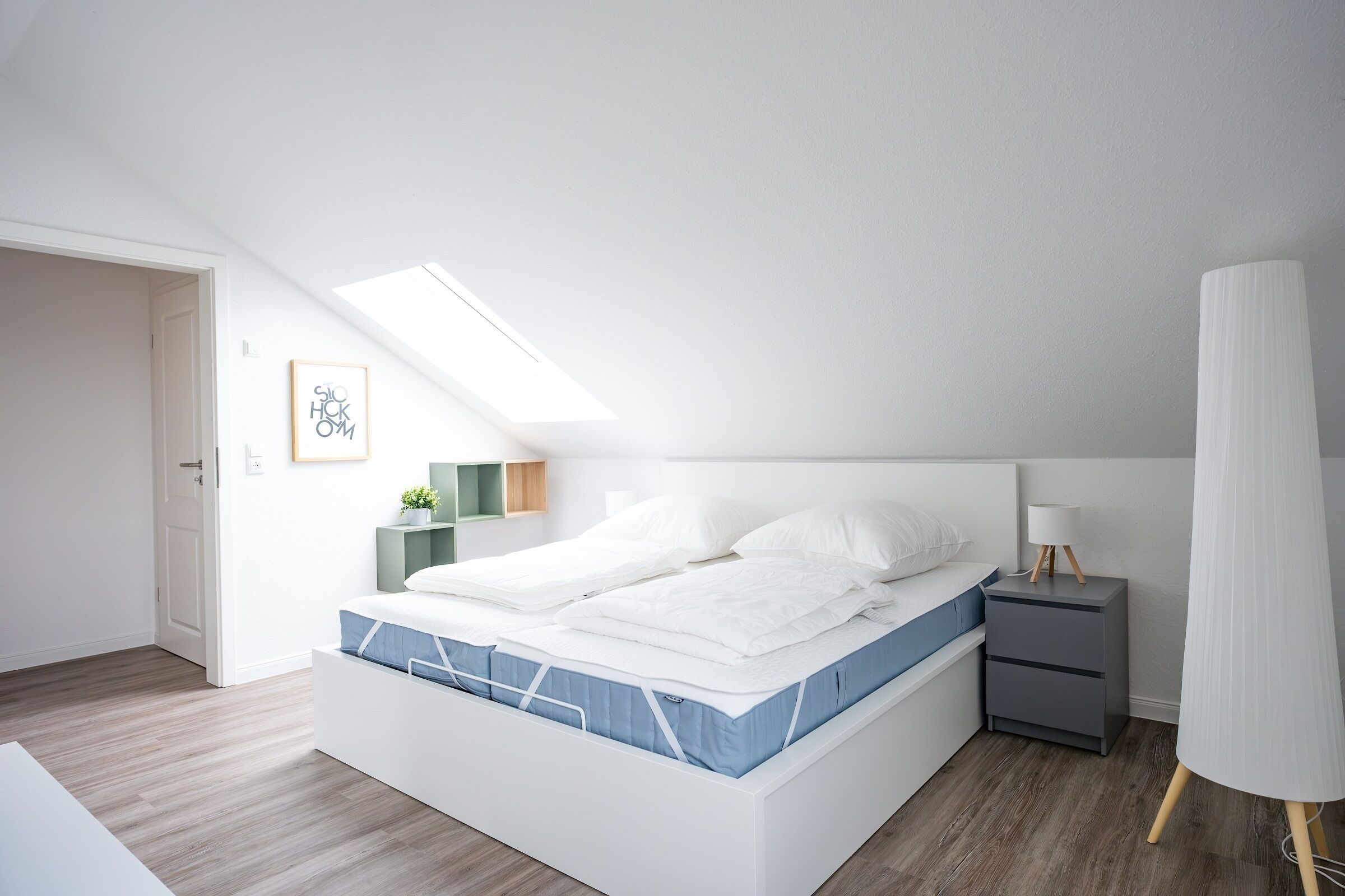 5 bedrooms, desk, iron/ironing board, free WiFi