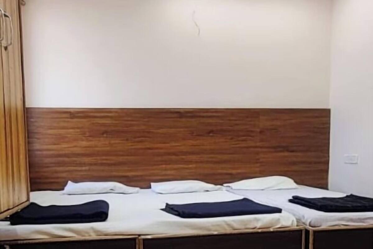 Chambre Triple Deluxe | Literie hypoallergénique, bureau, chambres insonorisées, Wi-Fi gratuit