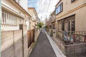 Unclassified image, 5 of 18, button - 1-min sta/Asakusa/Ueno/Ginza/Skytree/Narita/Haneda (Tokyo)