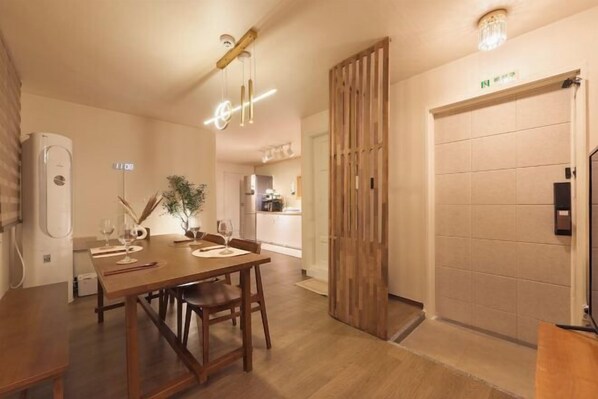 Cribs/infant beds - Sohwa Mansion [8min STN] / Luggage Keep available (Seoul)