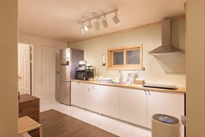 Cots/infant beds - Sohwa Mansion [8min STN] / Luggage Keep available (Seoul)