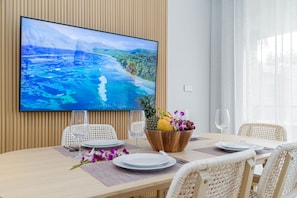 Apartment, 2 Bedrooms, Kitchen | In-room dining