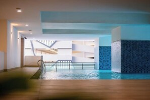Indoor pool - TriTower Suites Johor Bahru Near JB CIQ, JBCC & Capri (Johor Bahru)