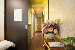 Interior - Airport Direct Apartment 1min from Namba Station (Osaka)
