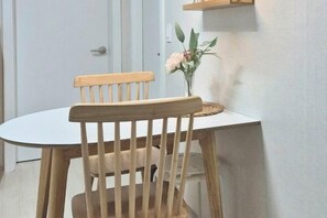 Room - Seoul Hub-to add sensibility to the traces of time (Seoul)