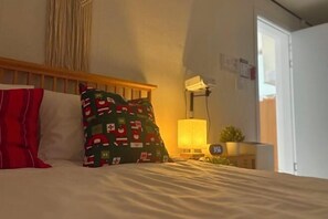 Room - Seoul Hub-to add sensibility to the traces of time (Seoul)