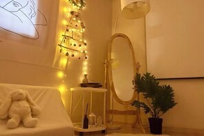 Room - Seoul Hub-to add sensibility to the traces of time (Seoul)