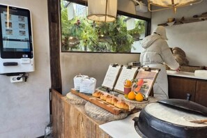 Interior - Seoul Hub-to add sensibility to the traces of time (Seoul)