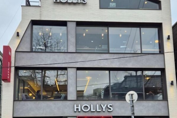 Exterior detail - Seoul Hub-to add sensibility to the traces of time (Seoul)