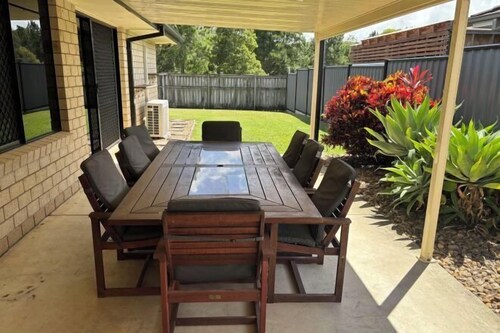 Family retreat in Caboolture big house