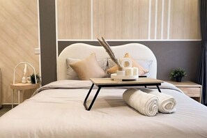 Room - Mossaz By Synergy Property Management (Petaling Jaya)