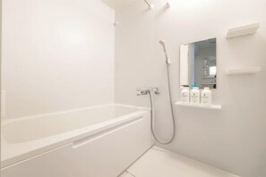 Bathroom - HAN HOTEL Shinjuku (Tokyo)