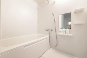 Bathroom - HAN HOTEL Shinjuku (Tokyo)