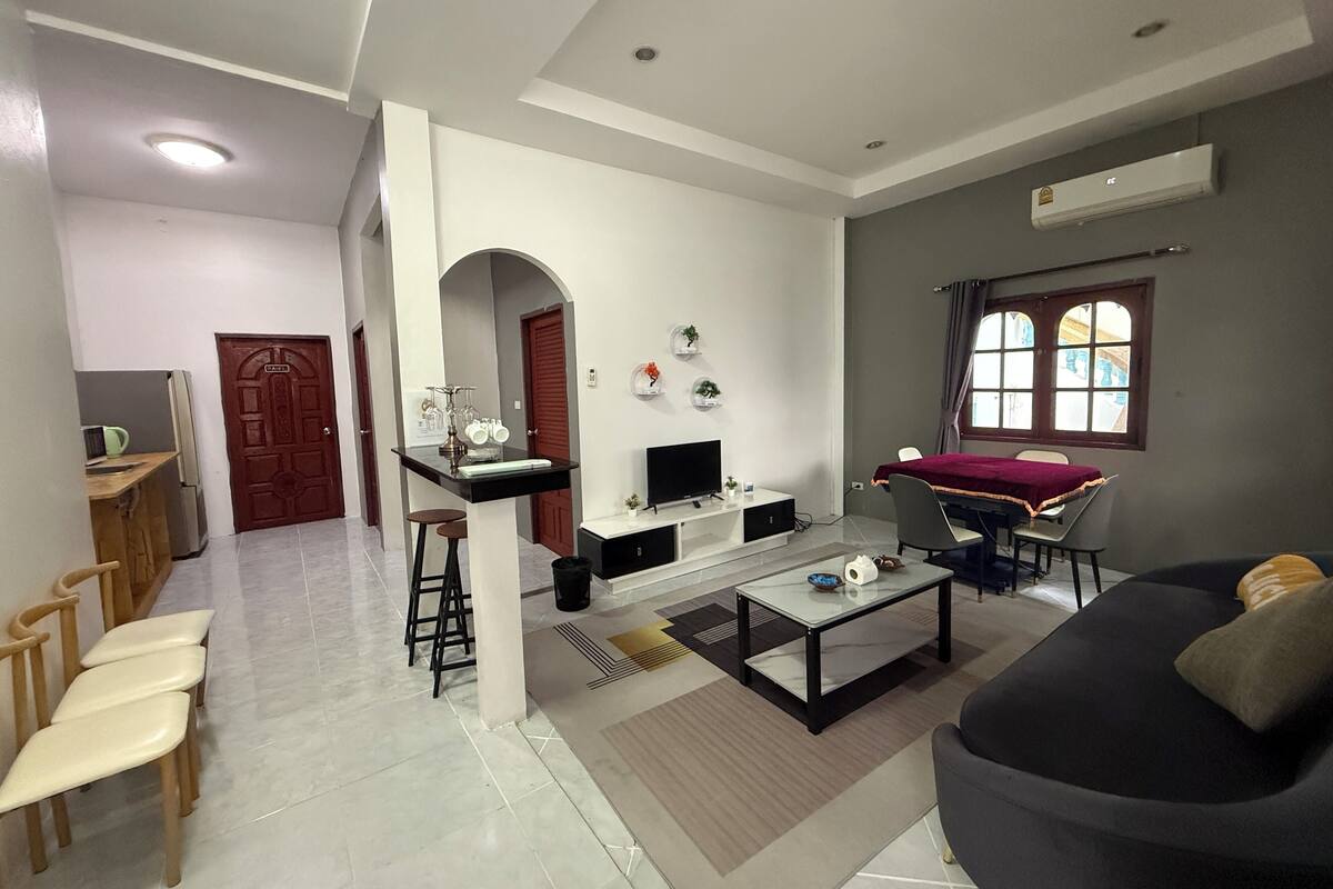 Comfort Suite, Patio, Courtyard View | Free WiFi