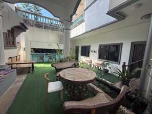 Reception - Plan B house (Patong)