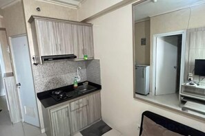 Private kitchen - DLP Rooms (Central Jakarta)