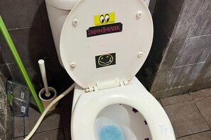 Bathroom - DLP Rooms (Central Jakarta)