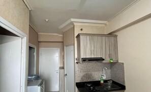 Private kitchen - DLP Rooms (Central Jakarta)