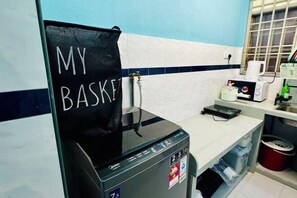 Room - Relax Familystay usm 3BR 2-6 pax (Gelugor)