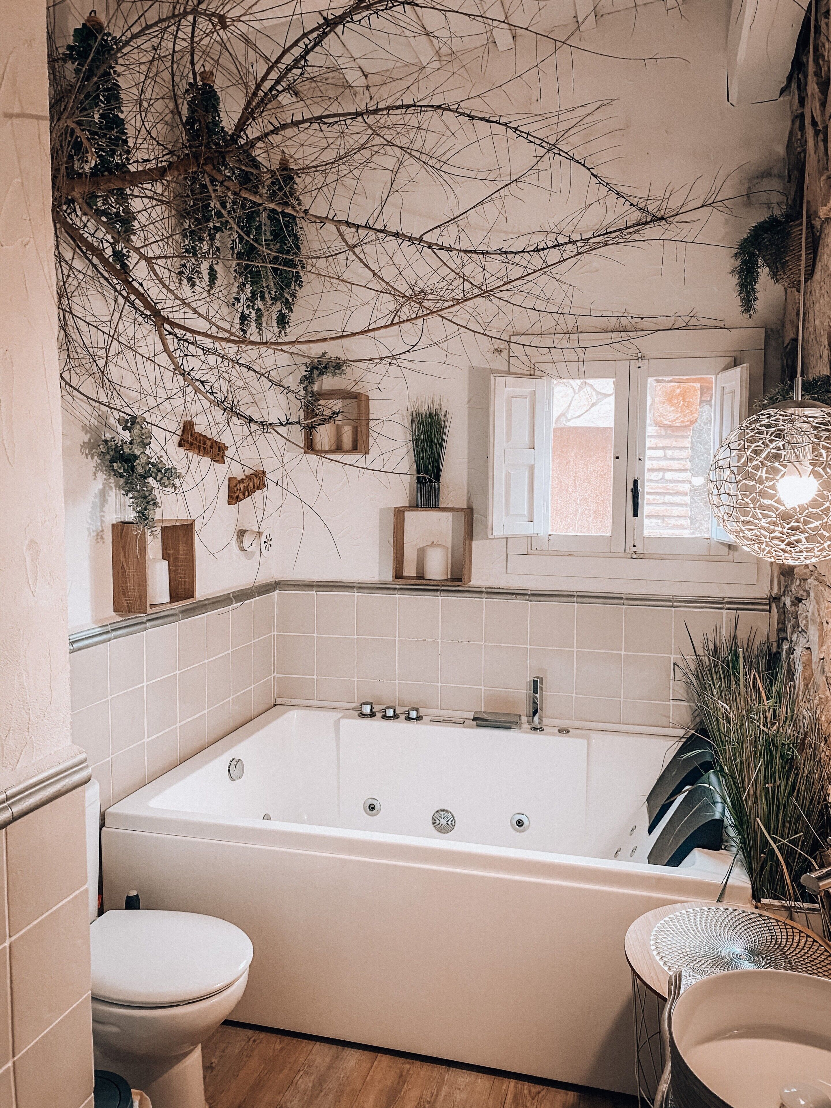 Een douche, een haardroger, handdoeken