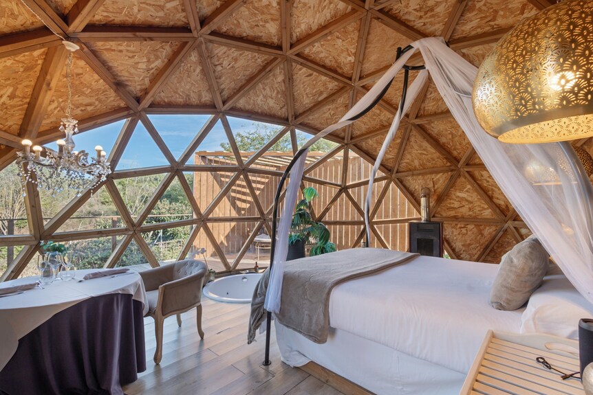 Apartment 'Suite Golden Bubble' With Mountain View, Wi-fi And Air Conditioning - Vilanova i la Geltrú