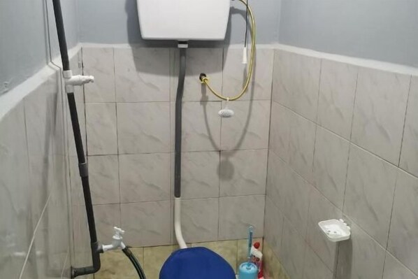 Bathroom - Homestay Che Wan Satu (Kuala Kuantan)