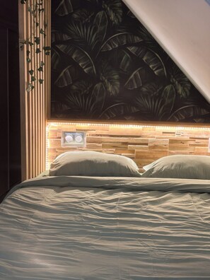 1 bedroom, iron/ironing board, WiFi, bed sheets - URBAN Jungle • Downtown escape (Rouen)