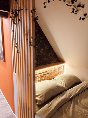 1 bedroom, iron/ironing board, WiFi, bed sheets - URBAN Jungle • Downtown escape (Rouen)