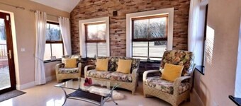 The Cliffs of Moher Holiday House