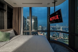 Ropa de cama hipoalergénica, minibar y decoración personalizada