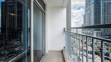 Superior Apartment, 2 Bedrooms, Balcony, City View | View from room