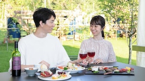 Khu ẩm thực ngoài trời