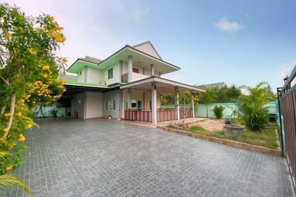 Exterior - HansaHouse Sattahip (Sattahip)