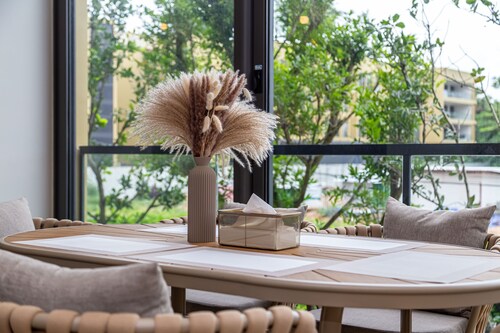 2BR Beachside 200 m to BangTao beach