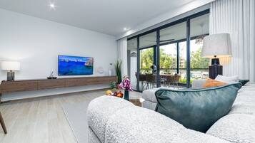 Apartment, 2 Bedrooms, Kitchen | Ruang tamu