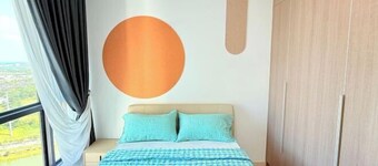 Macrolink 2B2R 7 pax Condo Medini near legoland