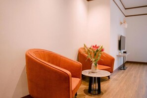 Familienzimmer | Minibar, Schreibtisch, kostenloses WLAN