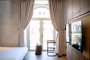 Habitación Deluxe con 2 camas individuales | Minibar, escritorio y wifi gratis 