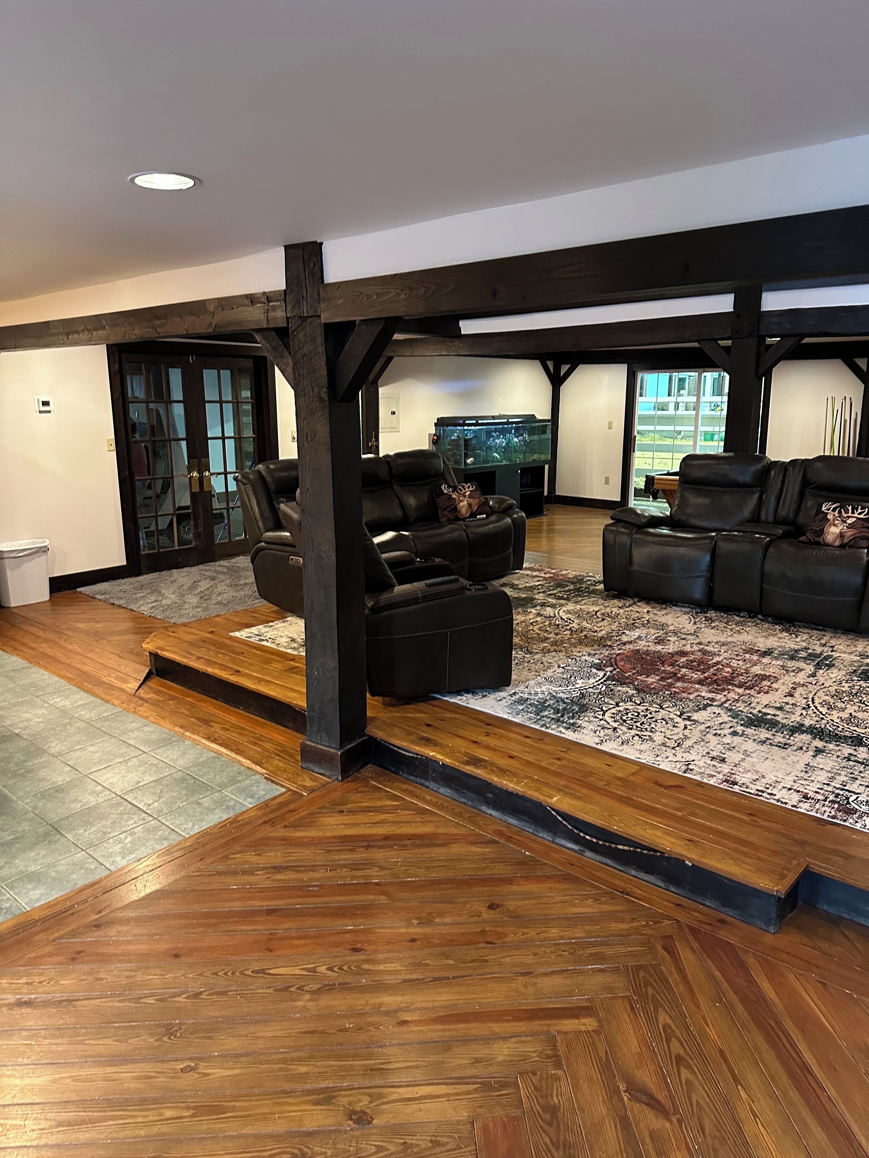 المنشأة من الداخل