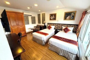 Cribs/infant beds