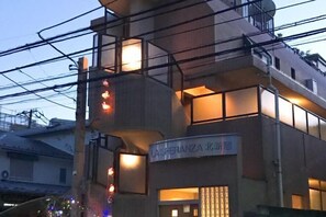 Exterior - Harbor (Tokyo)