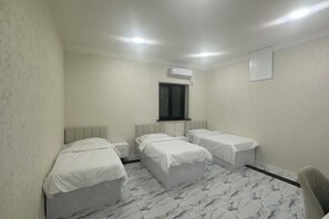 Unclassified image, 4 of 12, button - yuelai hotel (Tashkent)