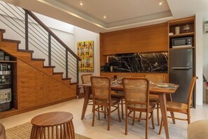 Dining - Tatkala Villa (Bali)