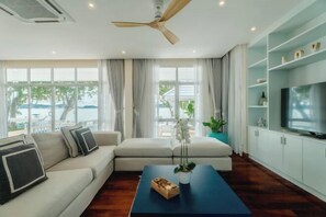 Private beach nearby - Seaside Bliss Villa Rawai (Phuket)