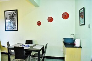 Dining - The Biira Residence (Busiro)