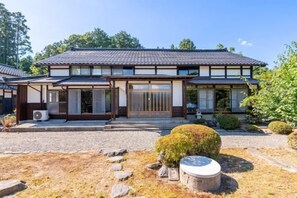 บริเวณภายนอก