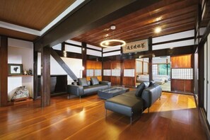 Interior - Sadomari Historical Villa (Sado)