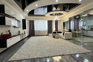 Room - Golden House Apartments (Tashkent)