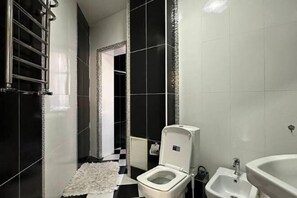 Bathroom - Golden House Apartments (Tashkent)