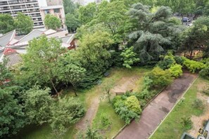 Unclassified image, 5 of 5, button - Apartment near Pont de Grenelle (Paris)